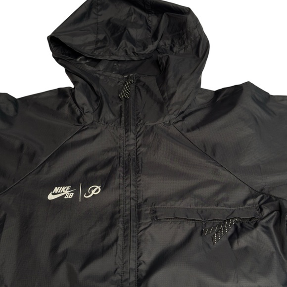 Nike SB × Primitive Skateboarding 'Royalty'Windbreaker Size Small - Picture 8 of 14